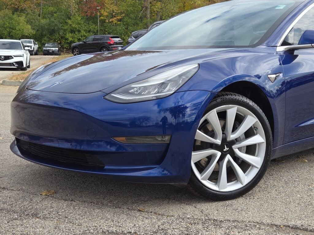 2019 Tesla Model 3 Long Range photo 2