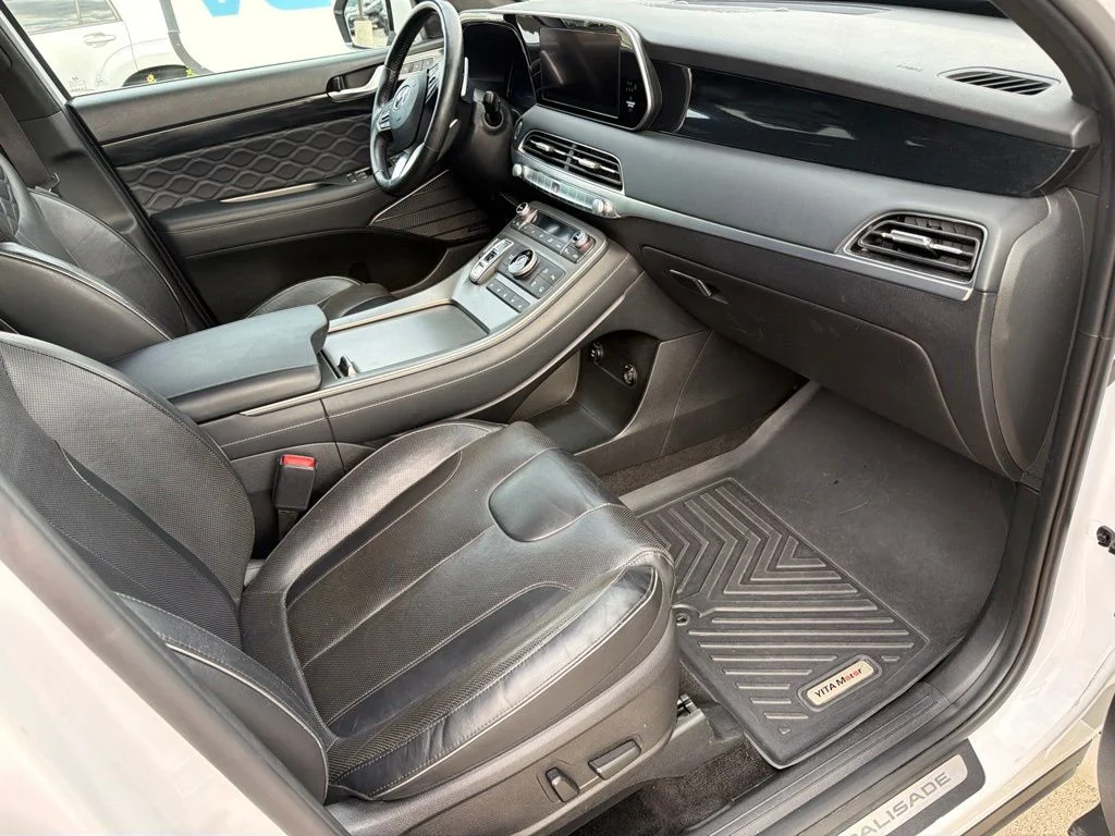 Used 2021 White Hyundai Calligraphy image 20