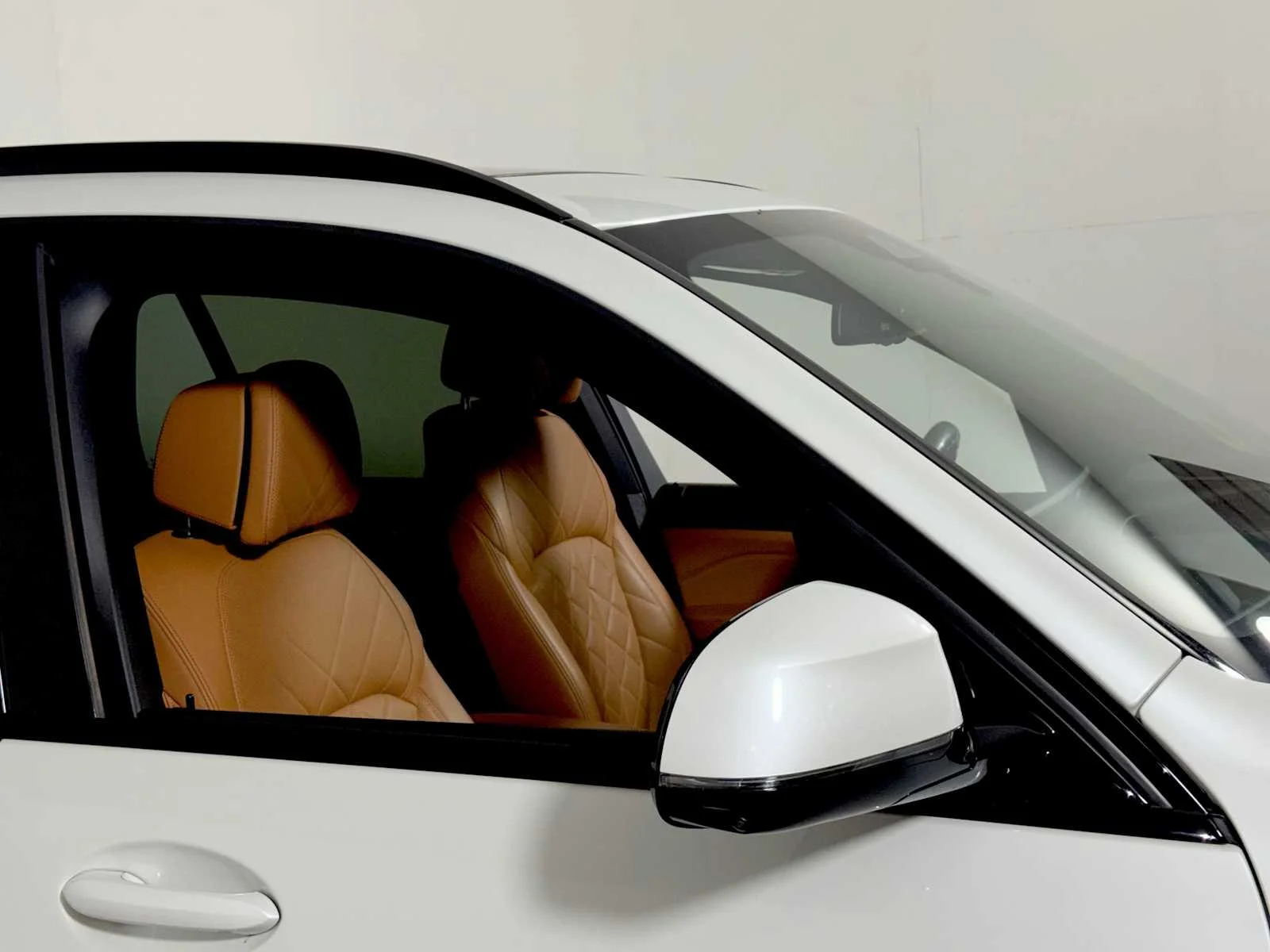 Certified Used 2024 Mineral White Metallic BMW xDrive50e image 30