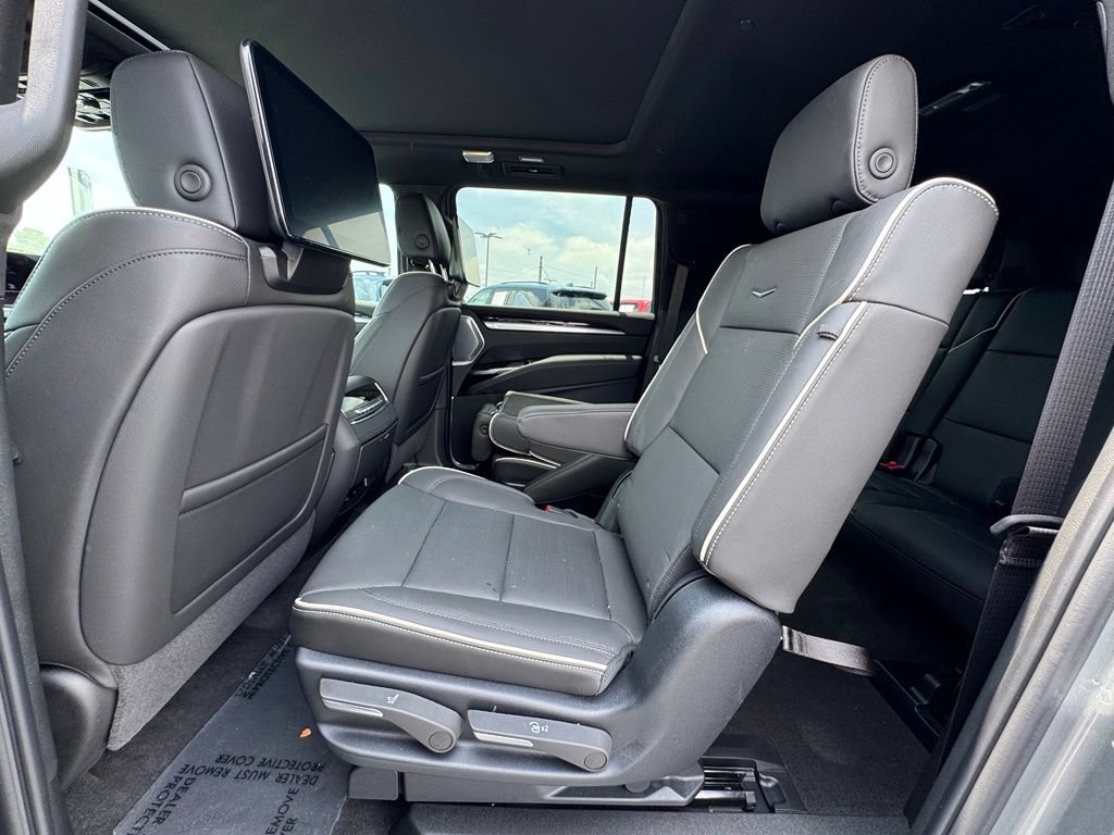 2026 Cadillac Escalade ESV Sport - Photo 35