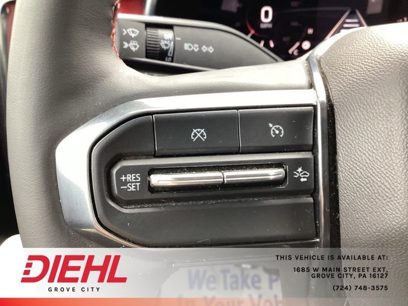 Used 2024 White GMC AT4X image 26