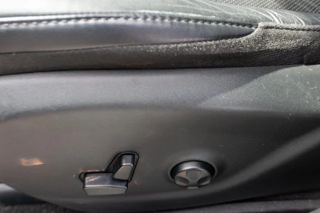 Used 2019 White Jeep Limited image 18