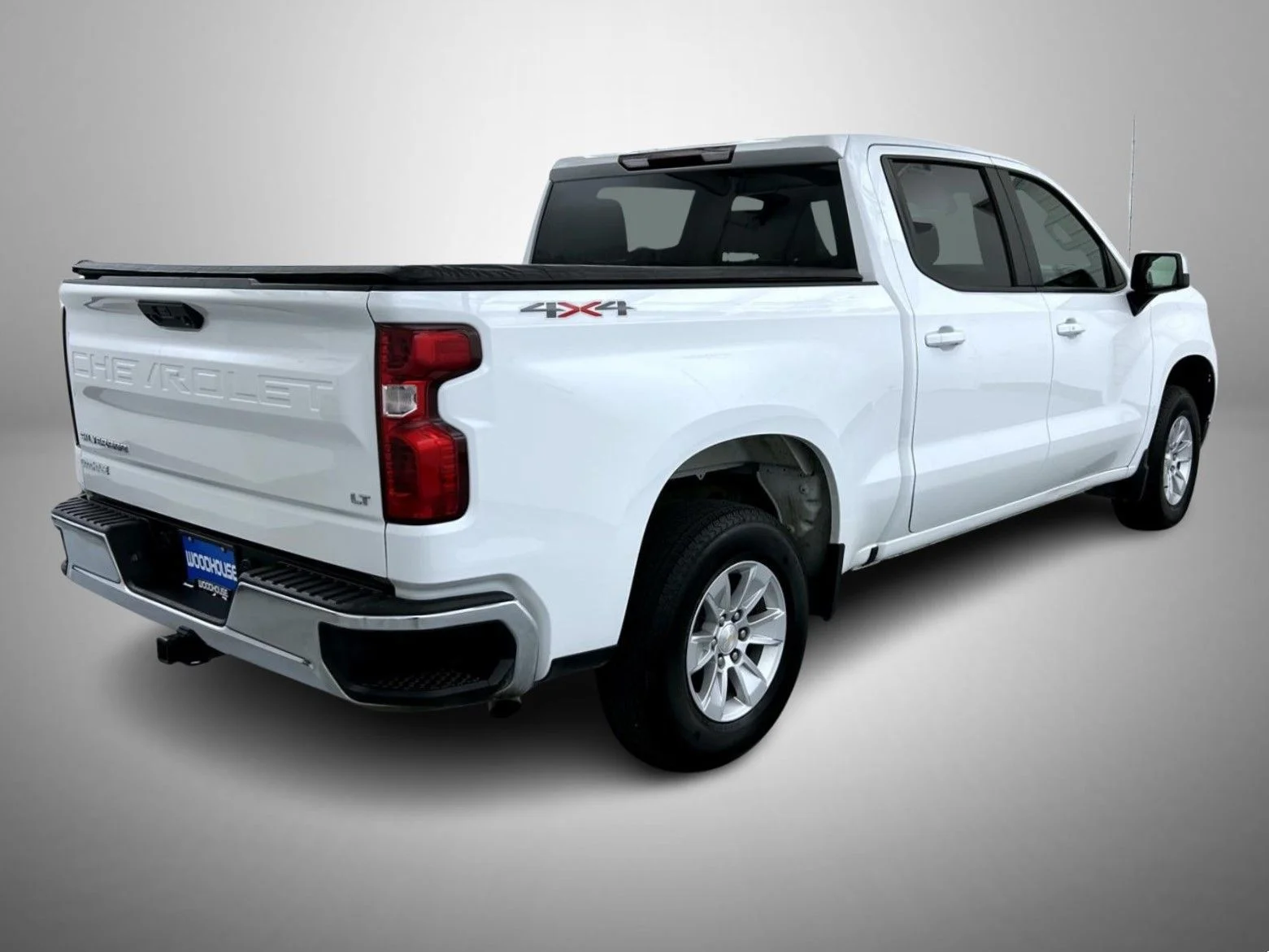 Used 2023 White Chevrolet LT image 5