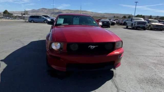 Used 2008 Red Ford GT Deluxe image 3