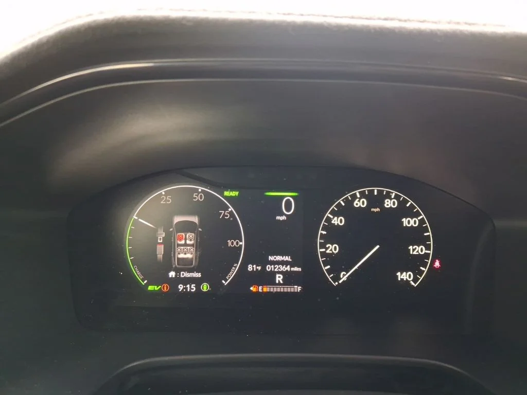Used 2023  Honda Sport image 32