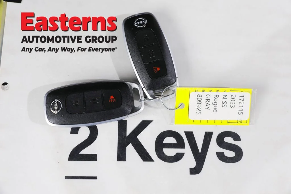 Used 2023 Gray Nissan S image 25