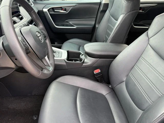 Certified Used 2024  Toyota XLE Premium image 37