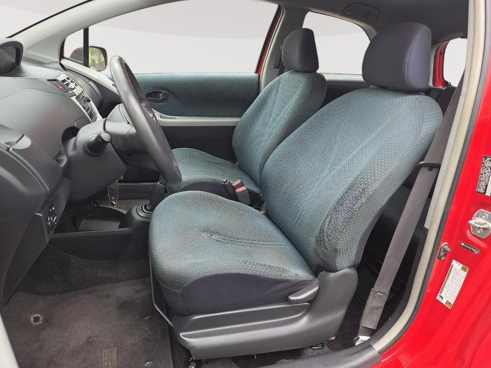 Used 2007 Absolutely Red Toyota Base image 15