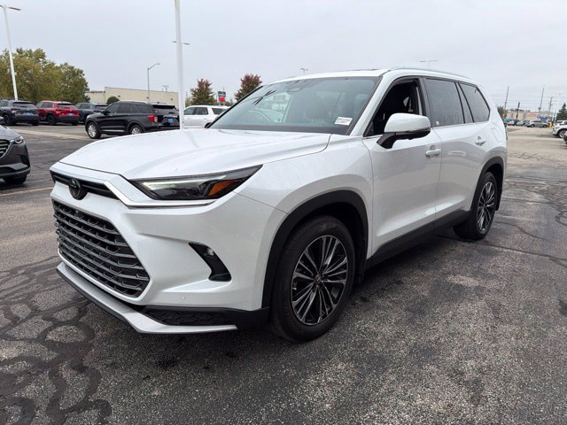 Used 2024 White Toyota MAX Limited image 3