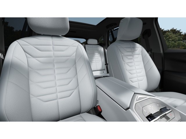 New 2027 Grey Pine Metallic BMW 40 xDrive image 11