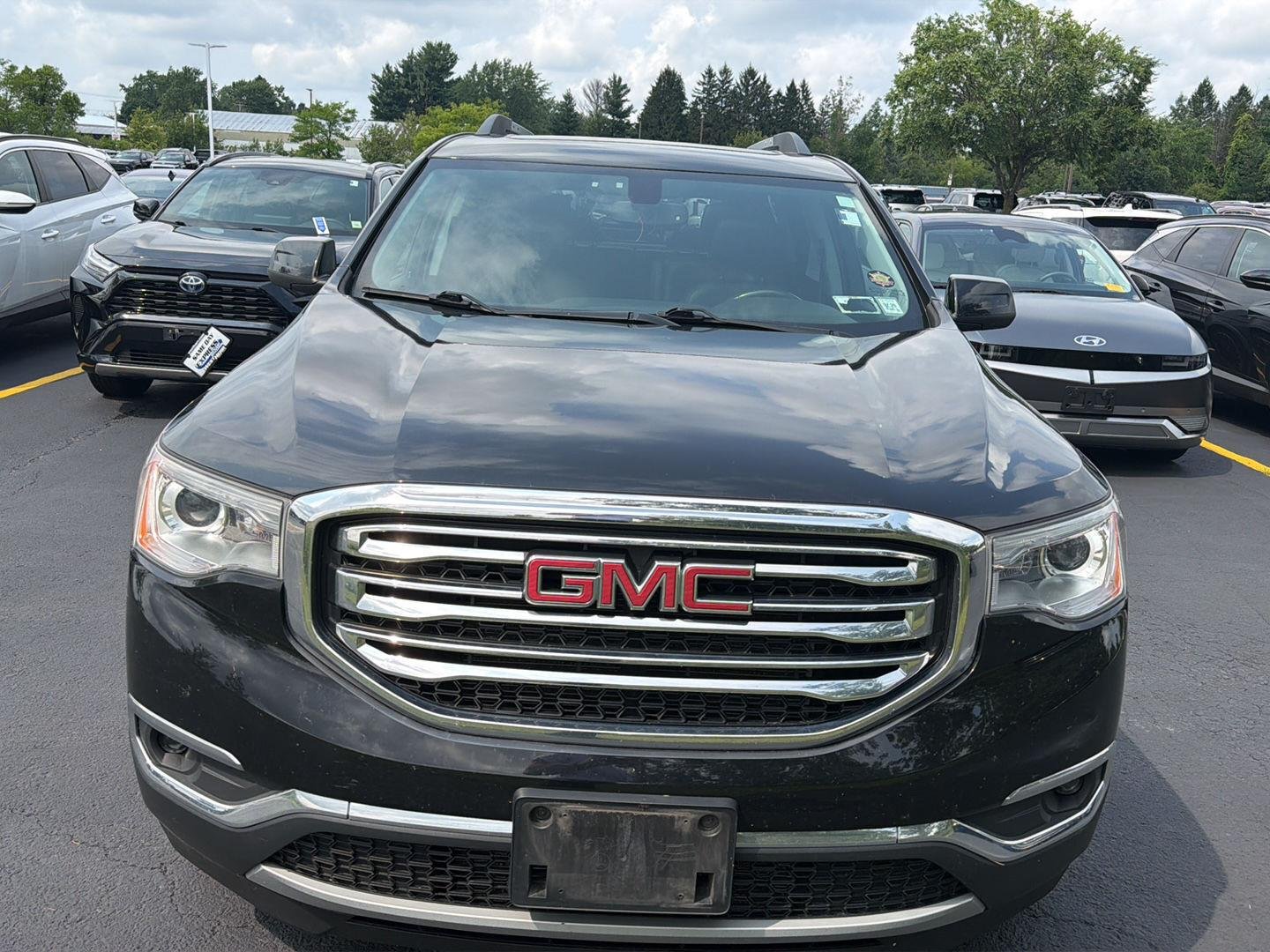 Used 2019 Ebony Twilight Metallic GMC SLT image 2
