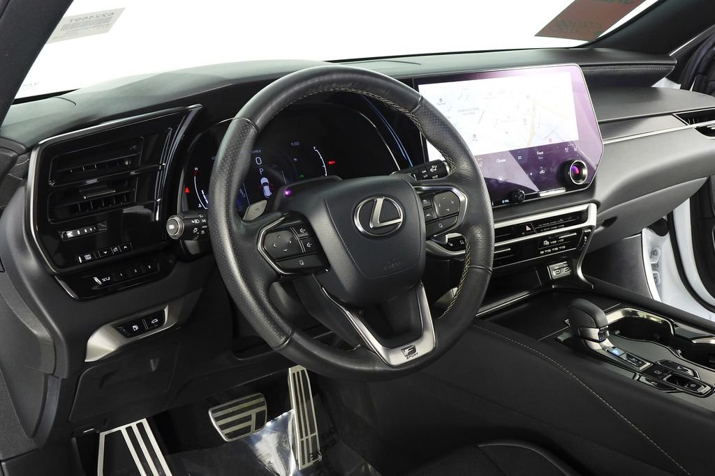 Used 2023 Ultra White Lexus 500h F SPORT Performance image 32