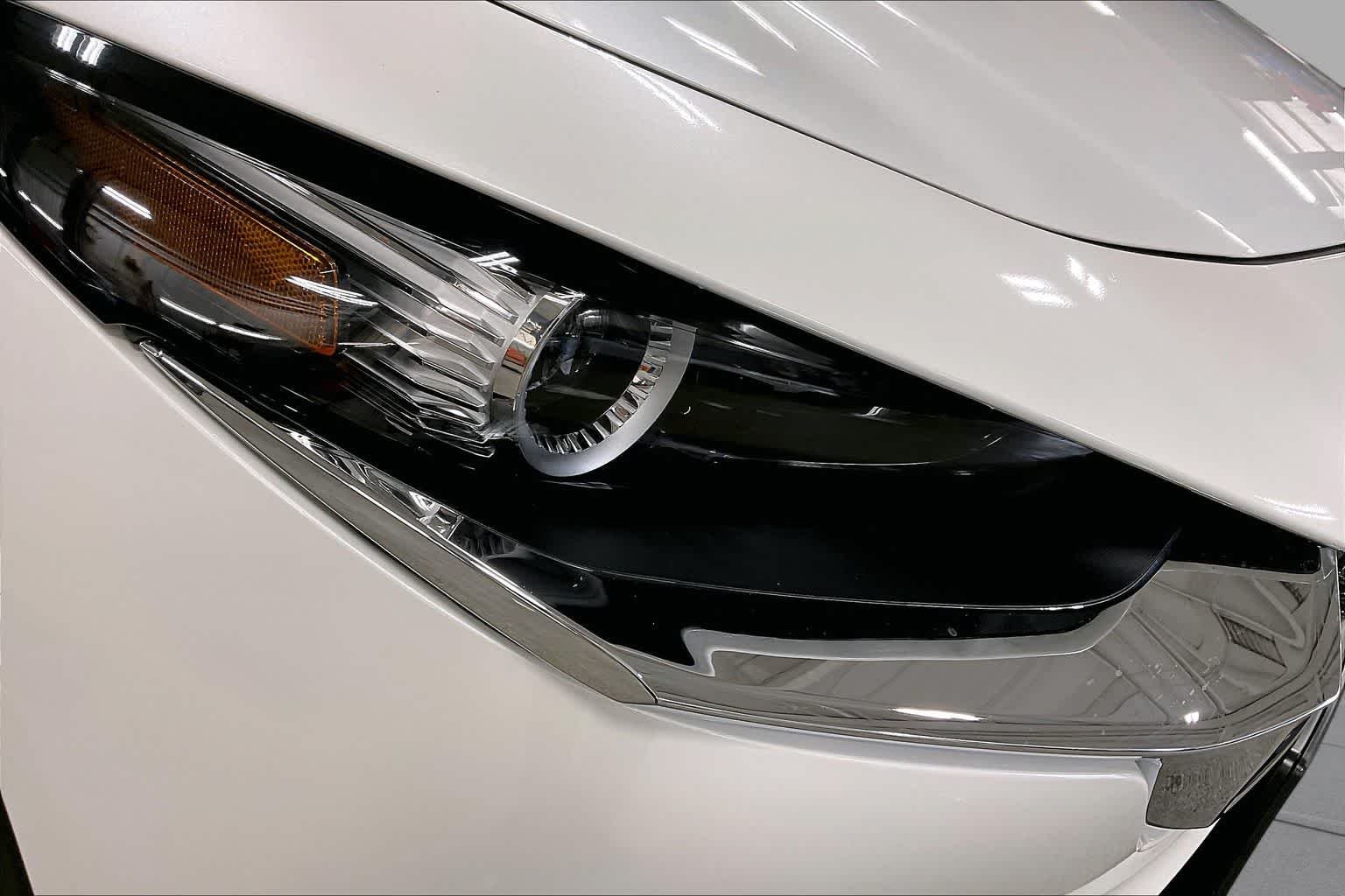Used 2023 Snowflake White Pearl Mica Mazda 2.5 S Preferred Package image 27