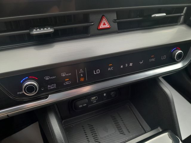 Used 2023 Blue Kia EX image 22