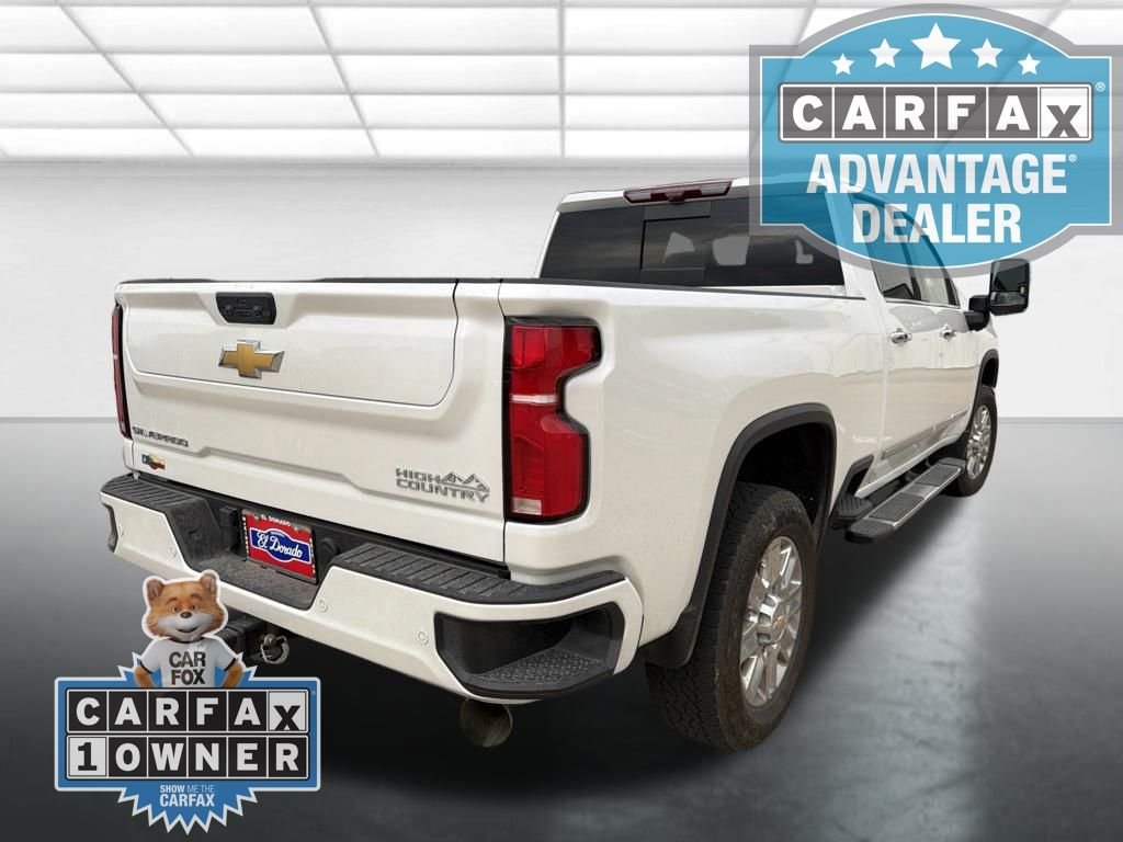 Used 2025 Iridescent Pearl Tricoat Chevrolet High Country image 2