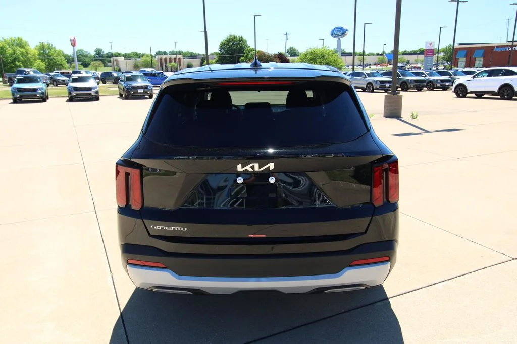 New 2026 Black Kia LX image 13