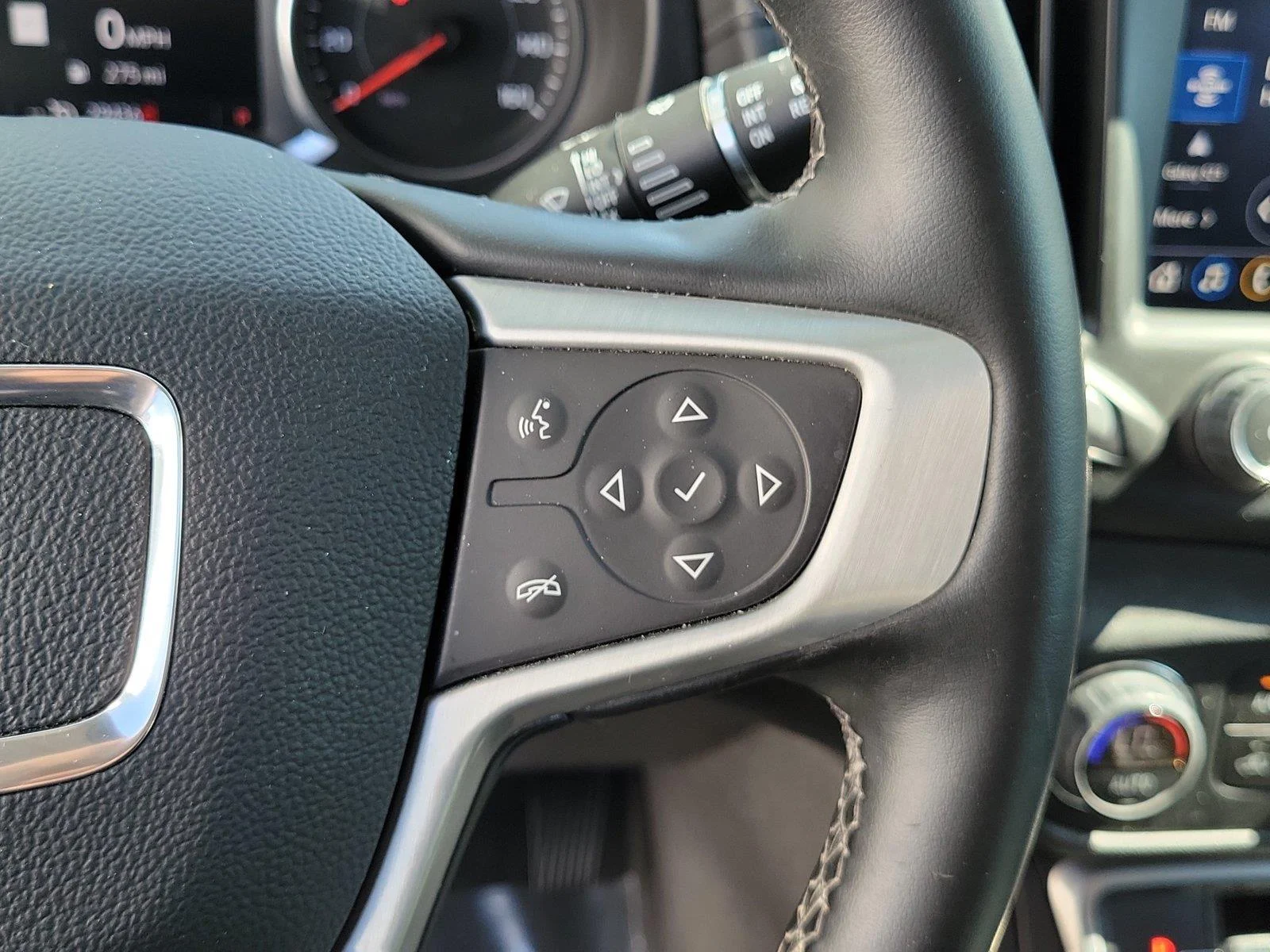 Used 2024 Sterling Metallic GMC SLT image 24