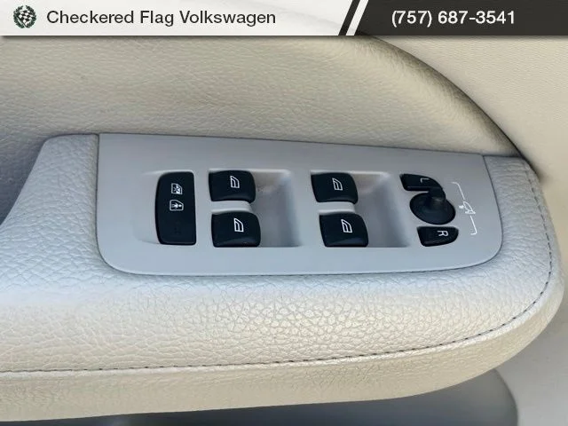 Used 2020 Birch Light Metallic Volvo T5 Momentum image 15
