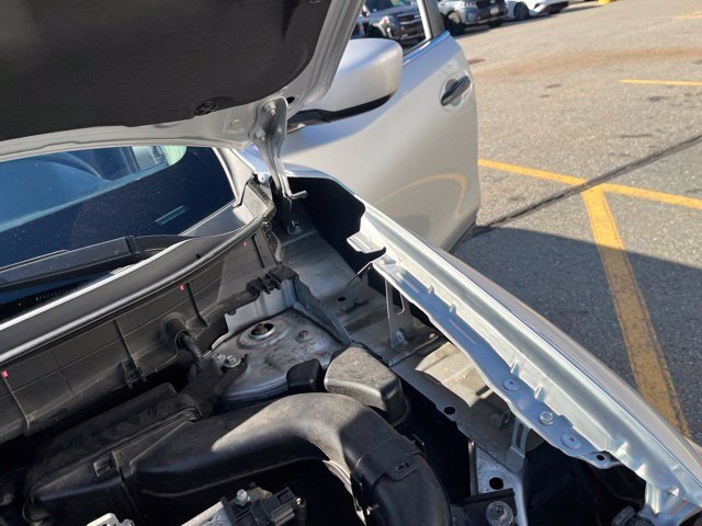 Certified Used 2017 Brilliant Silver Nissan S image 22