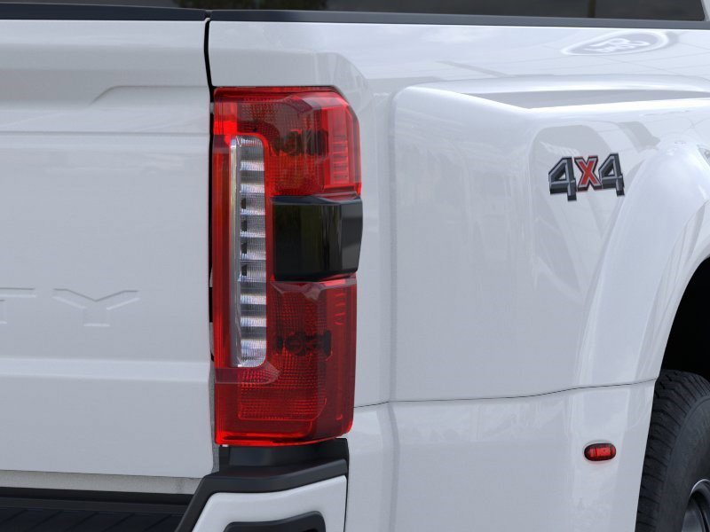 New 2026 Oxford White Ford XL image 21