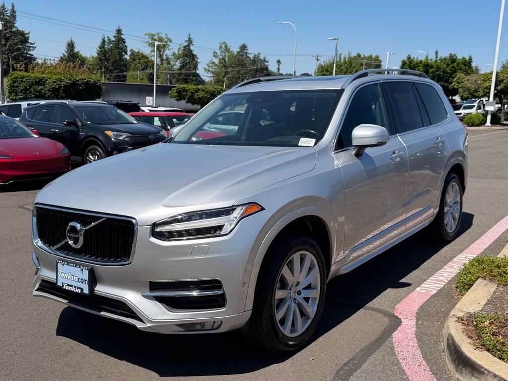 Used 2017 Bright Silver Metallic Volvo T6 Momentum image 4