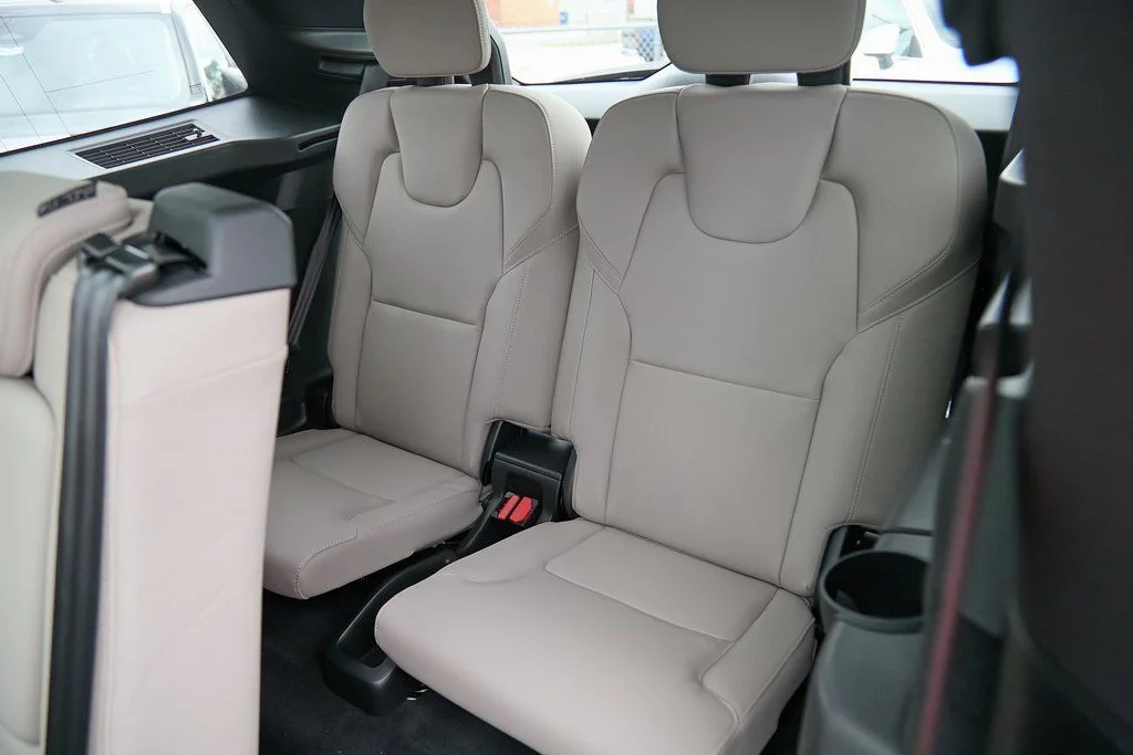 2026 Volvo XC90 Plus - Photo 25