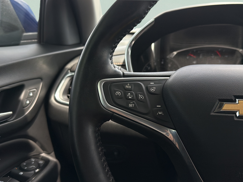 Used 2022 Blue Glow Metallic Chevrolet Premier image 17