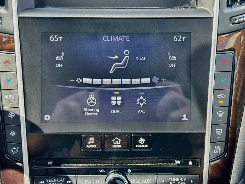 Used 2019 Black INFINITI 3.0t LUXE image 16
