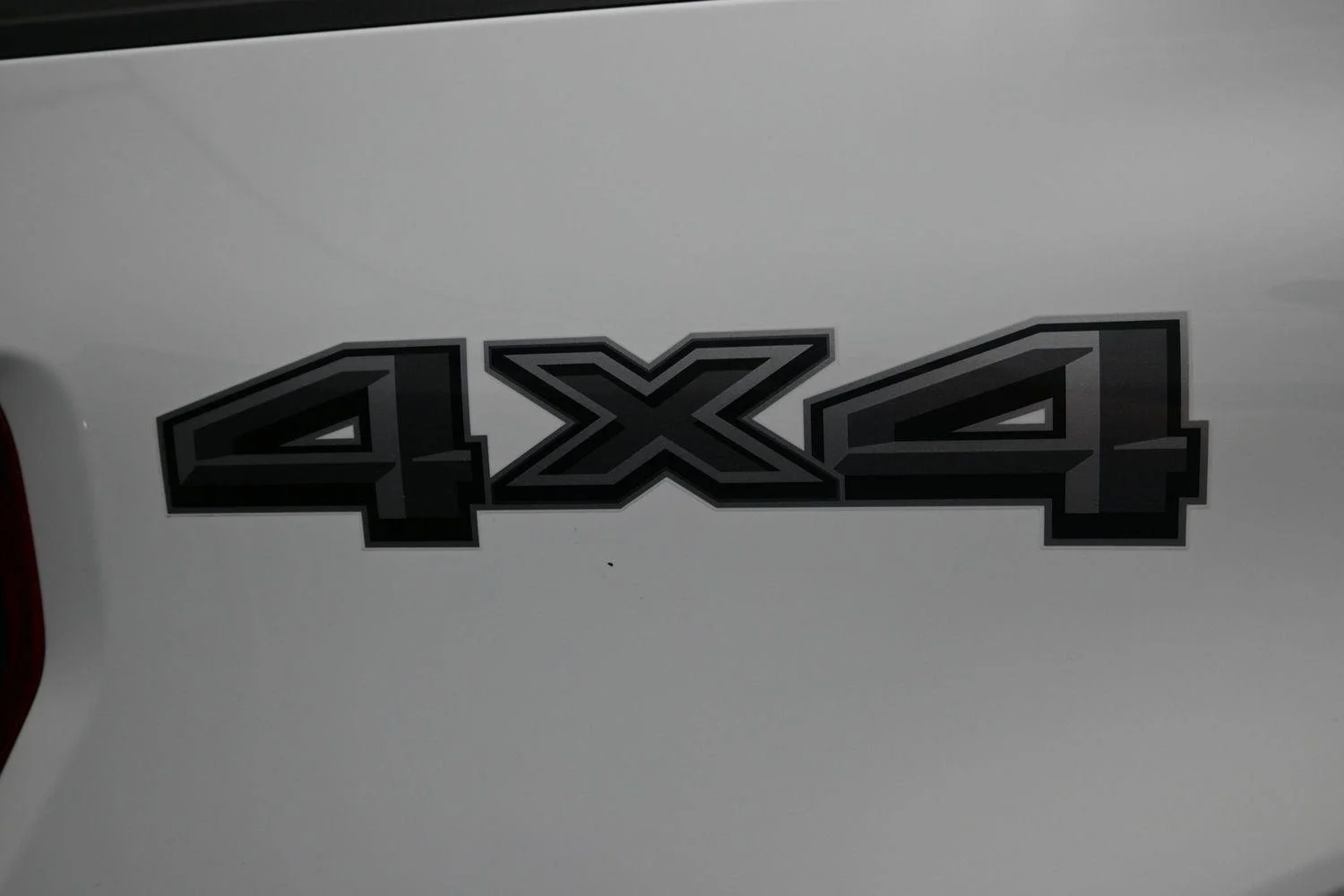 Used 2025 Oxford White Ford LARIAT image 18