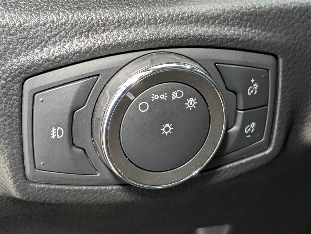 Certified Used 2022 Carbonized Gray Metallic Ford Lariat image 9