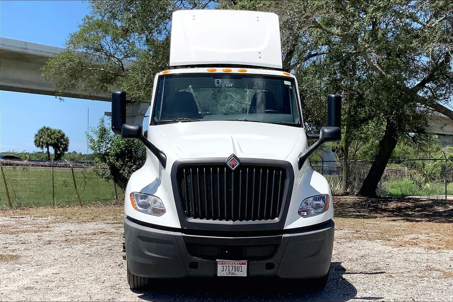 Used 2021 WHITE International  image 2