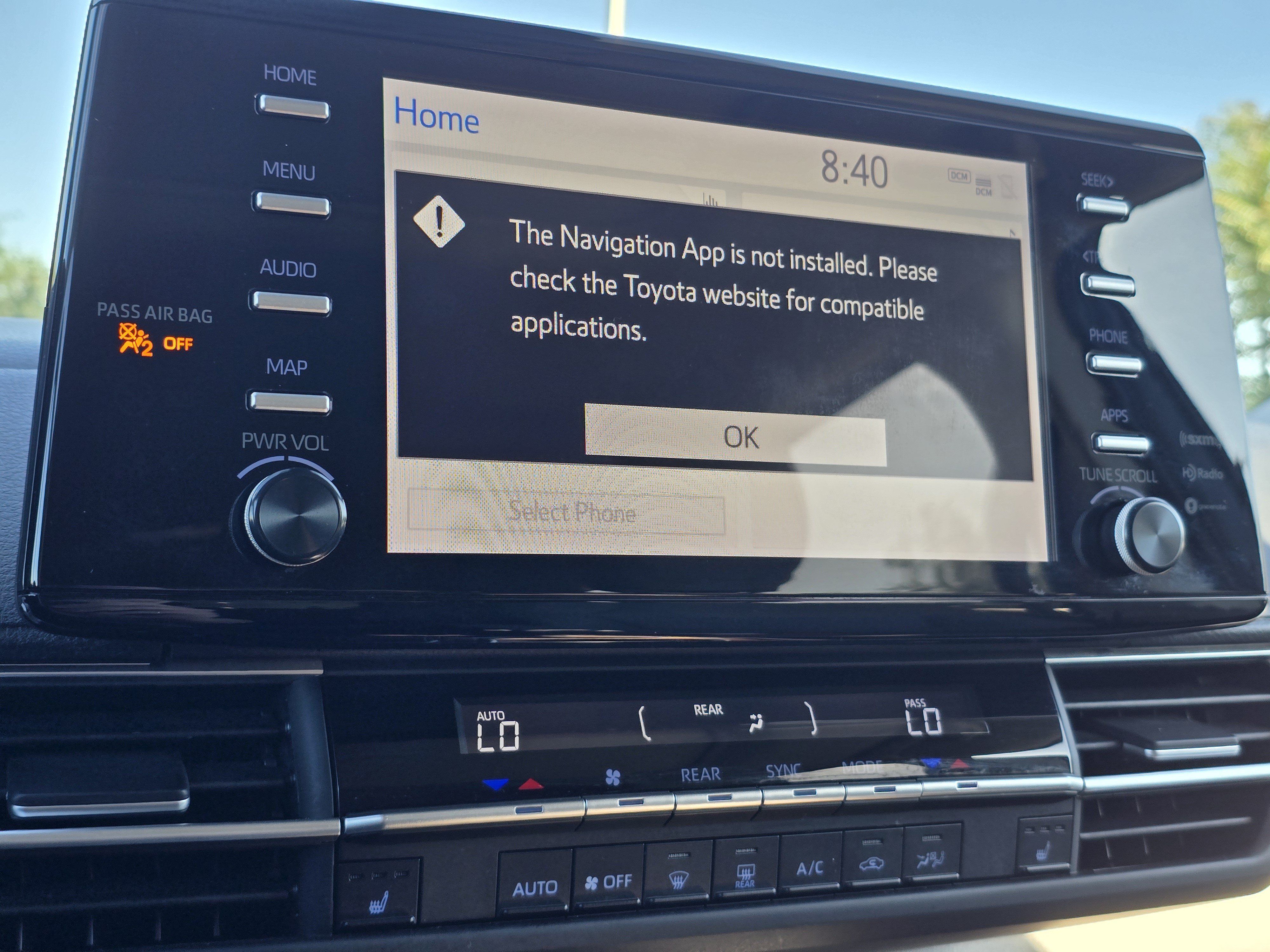 Used 2024 Pearl Toyota XLE image 5