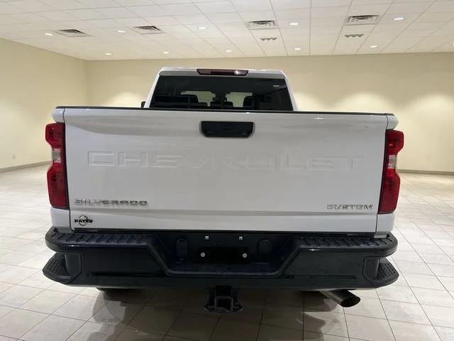 2025 Chevrolet Silverado 2500HD Custom - Photo 4