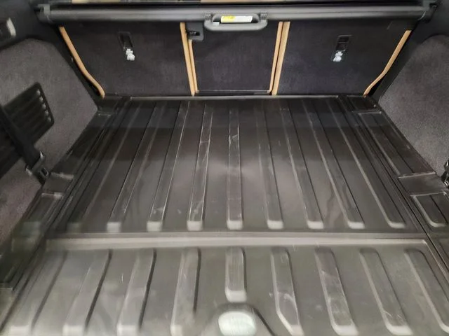 2026 Land Rover Discovery Gemini Edition - Photo 33