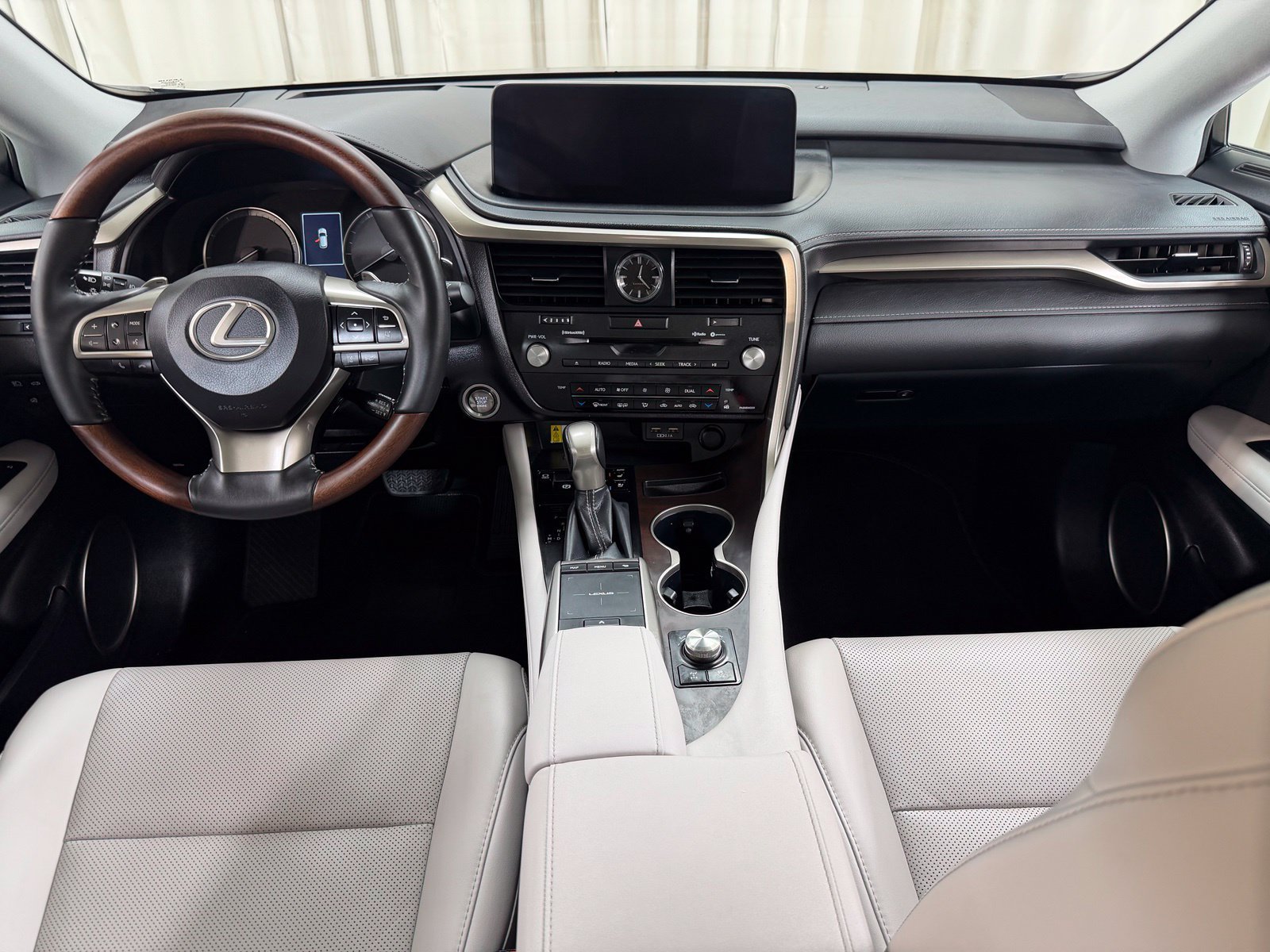 Used 2022 Silver Lexus 350 image 50