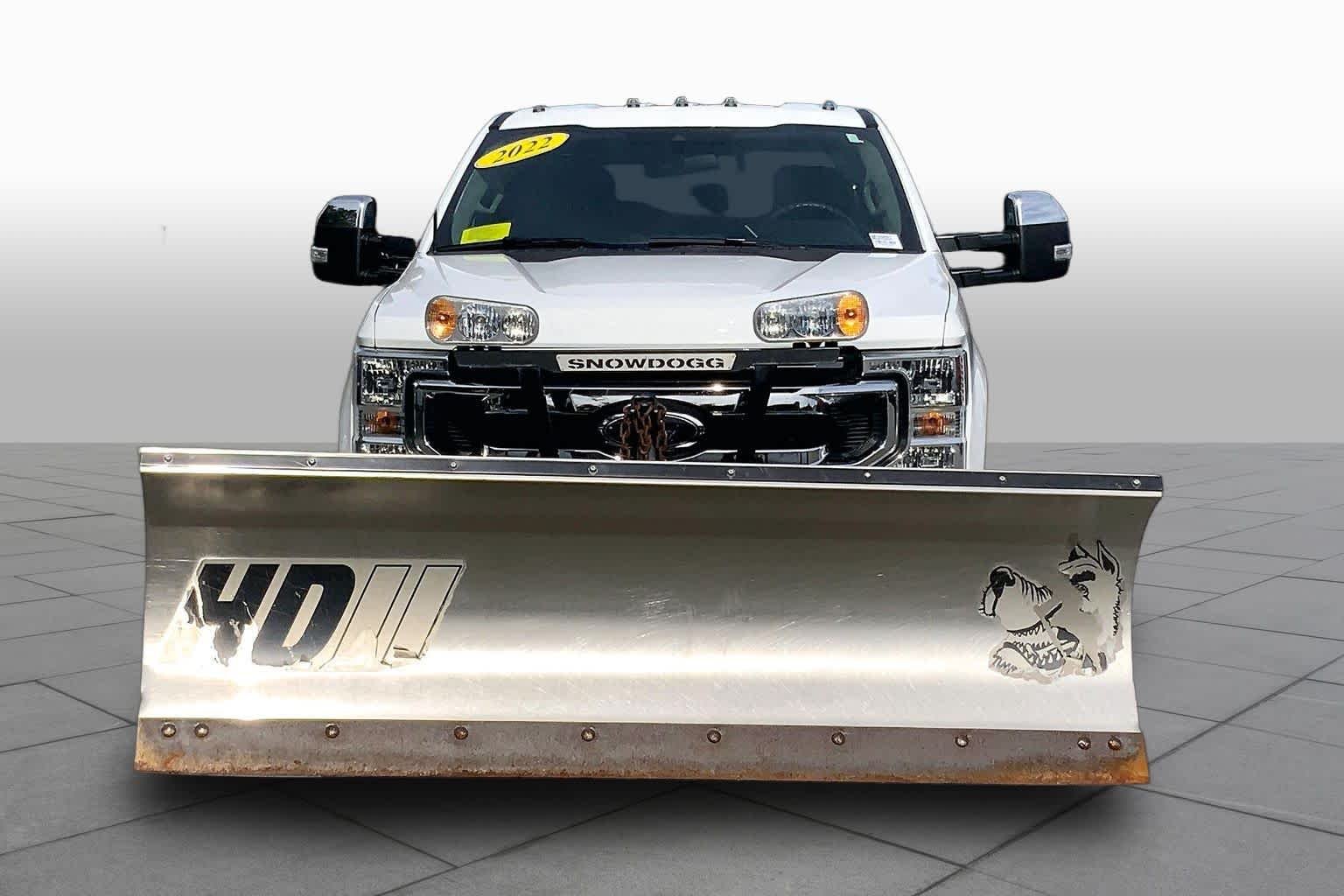 Certified Used 2022 Oxford White Ford XLT image 4