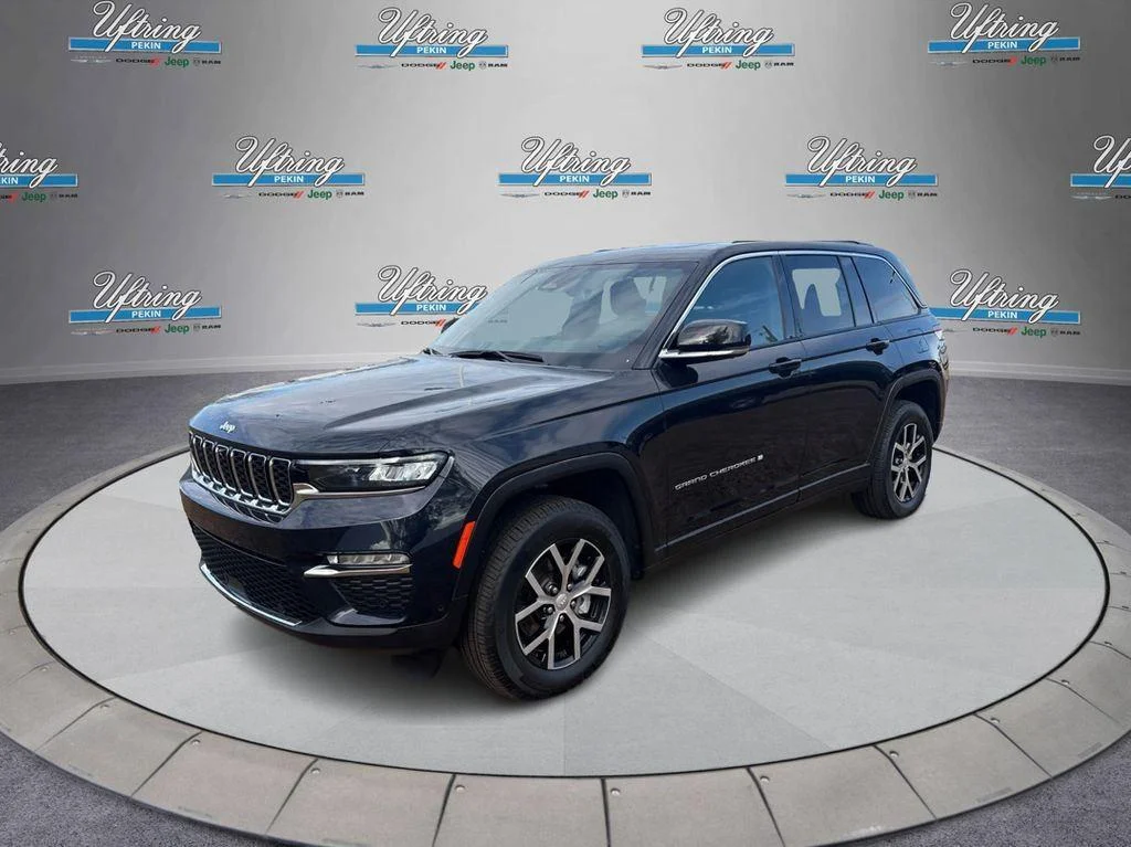 Used 2024 Midnight Sky Jeep Limited image 6
