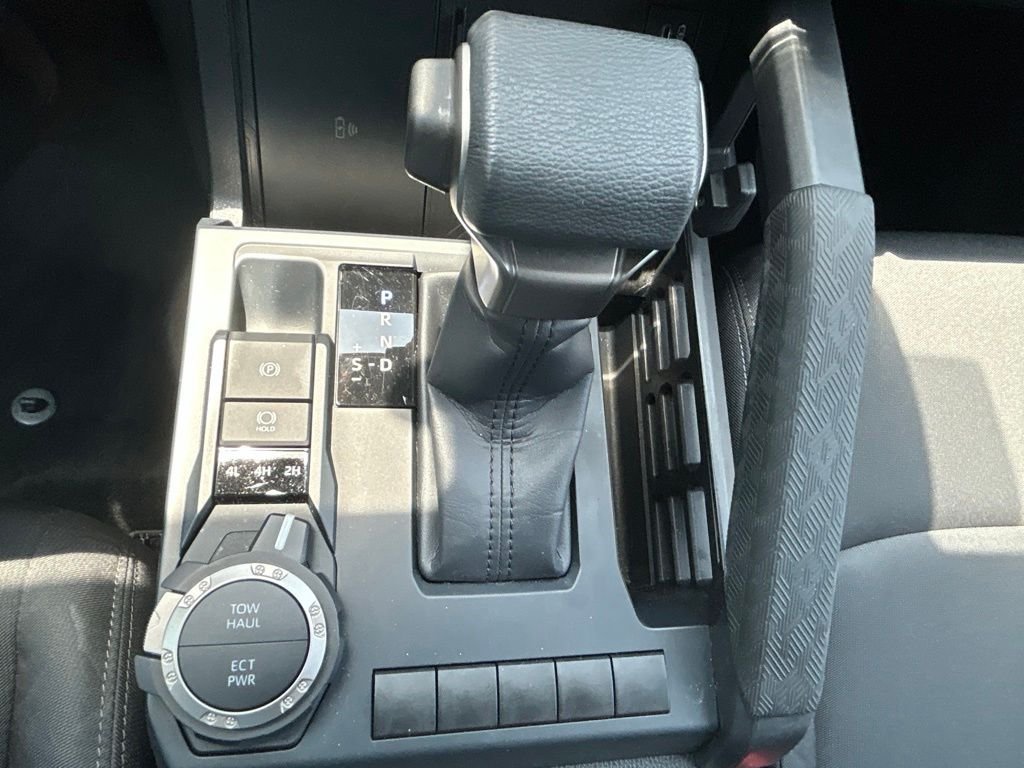 Used 2025 White Toyota SR5 image 14