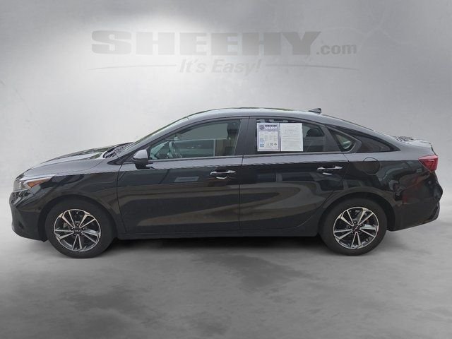 Used 2024 Black Kia LXS image 15