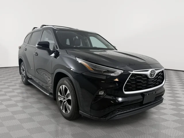 2025 Toyota Highlander Hybrid XLE
