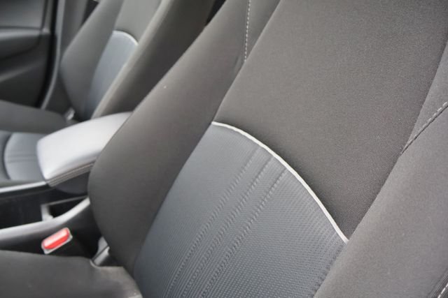 Used 2021 White Mazda Sport image 8
