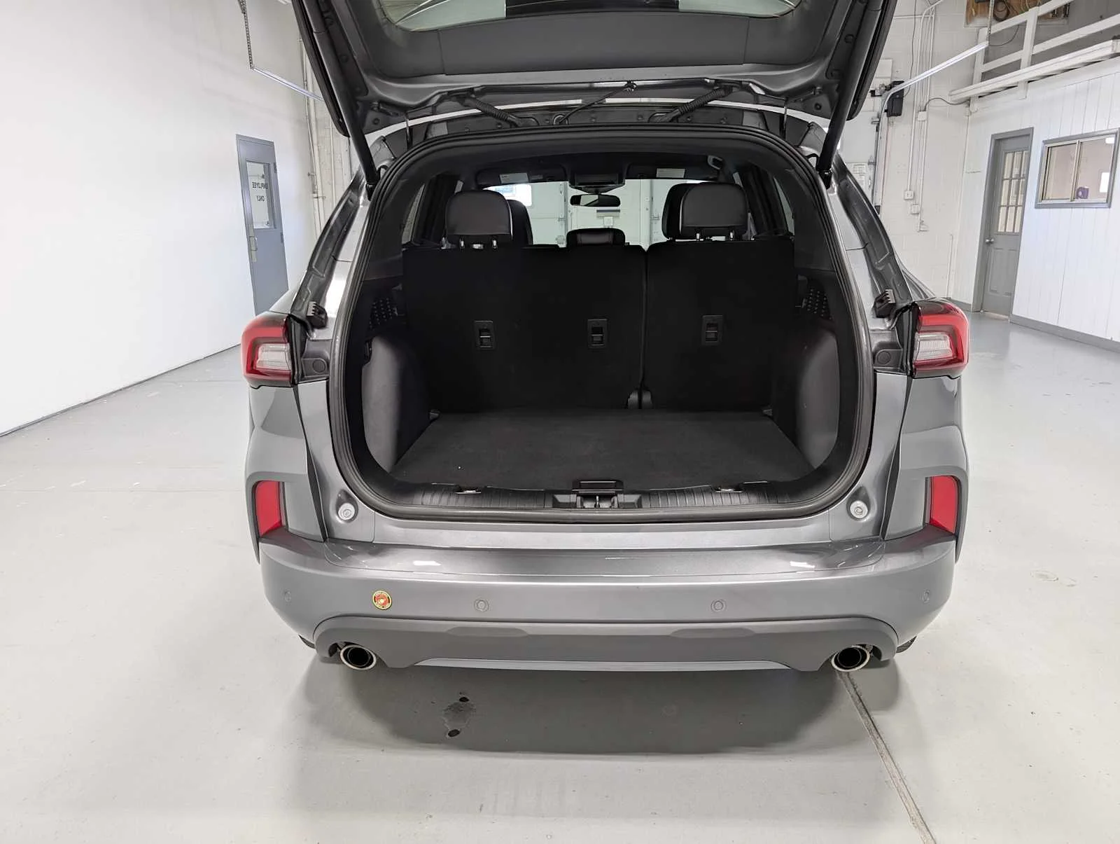 Used 2023 Carbonized Gray Ford ST-Line image 37