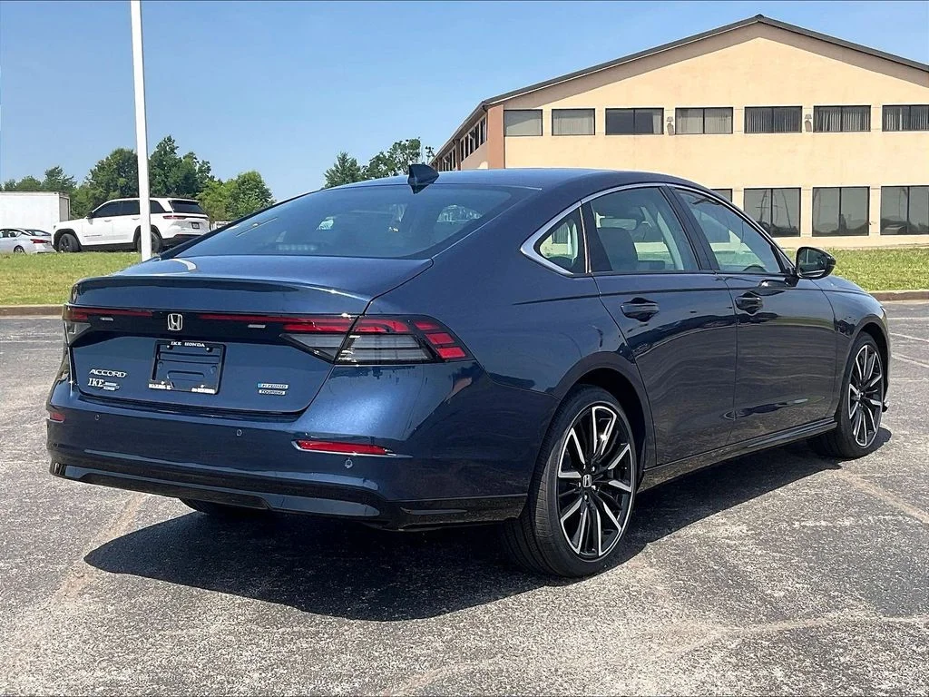 New 2026 Canyon River Blue Metallic Honda Touring image 3