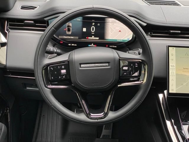 Used 2025 Black Land Rover Dynamic SE image 23