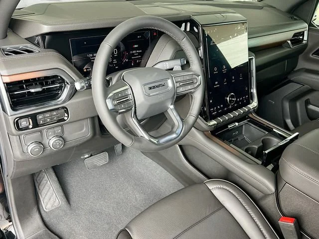 2026 GMC Yukon XL Denali - Photo 6