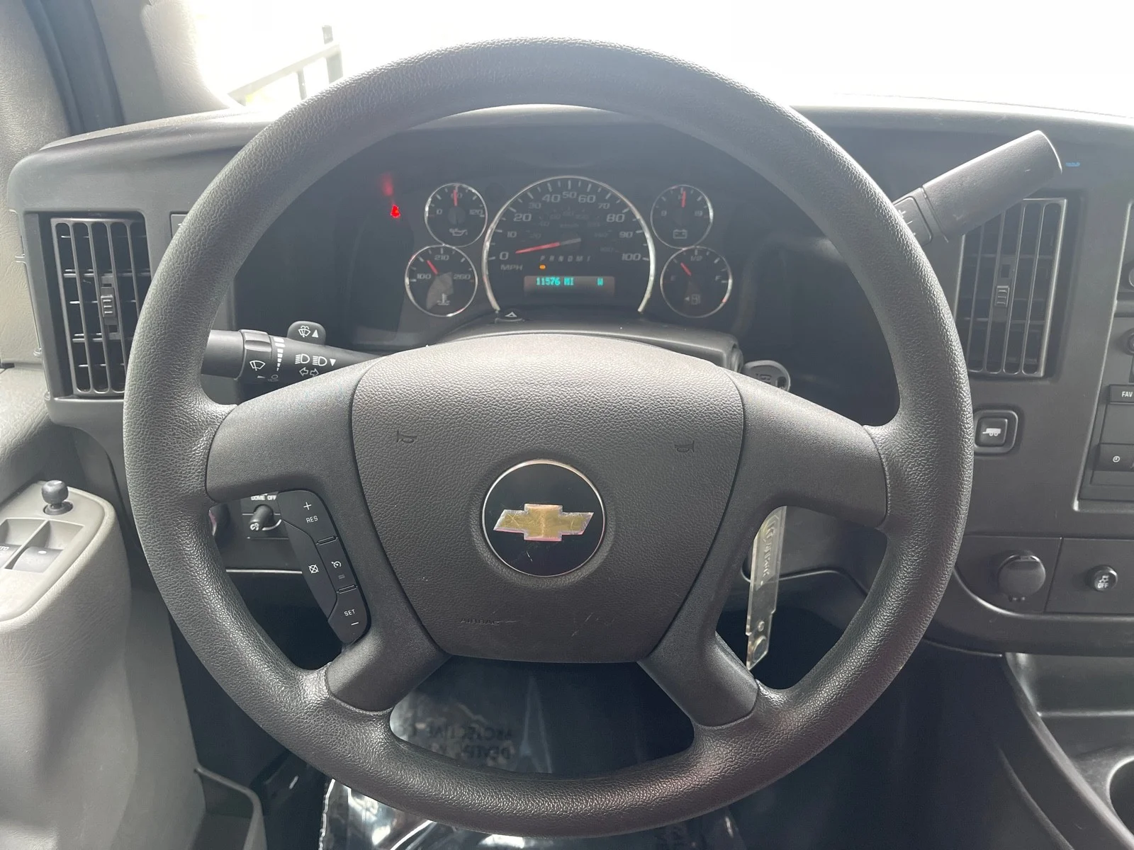 2023 Chevrolet Express Passenger LS - Photo 23