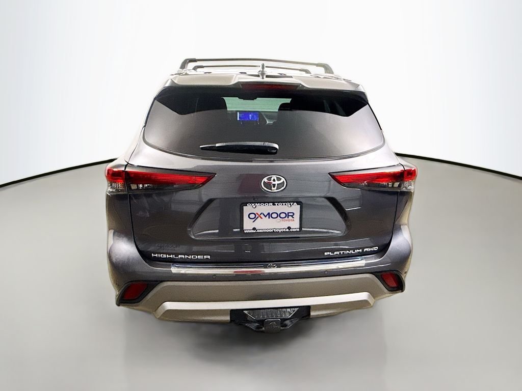 Used 2023 Magnetic Gray Metallic Toyota Platinum image 6