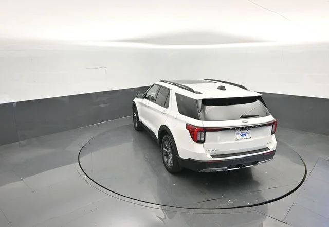 New 2026 Star White Metallic Tri-Coat Ford Active image 26