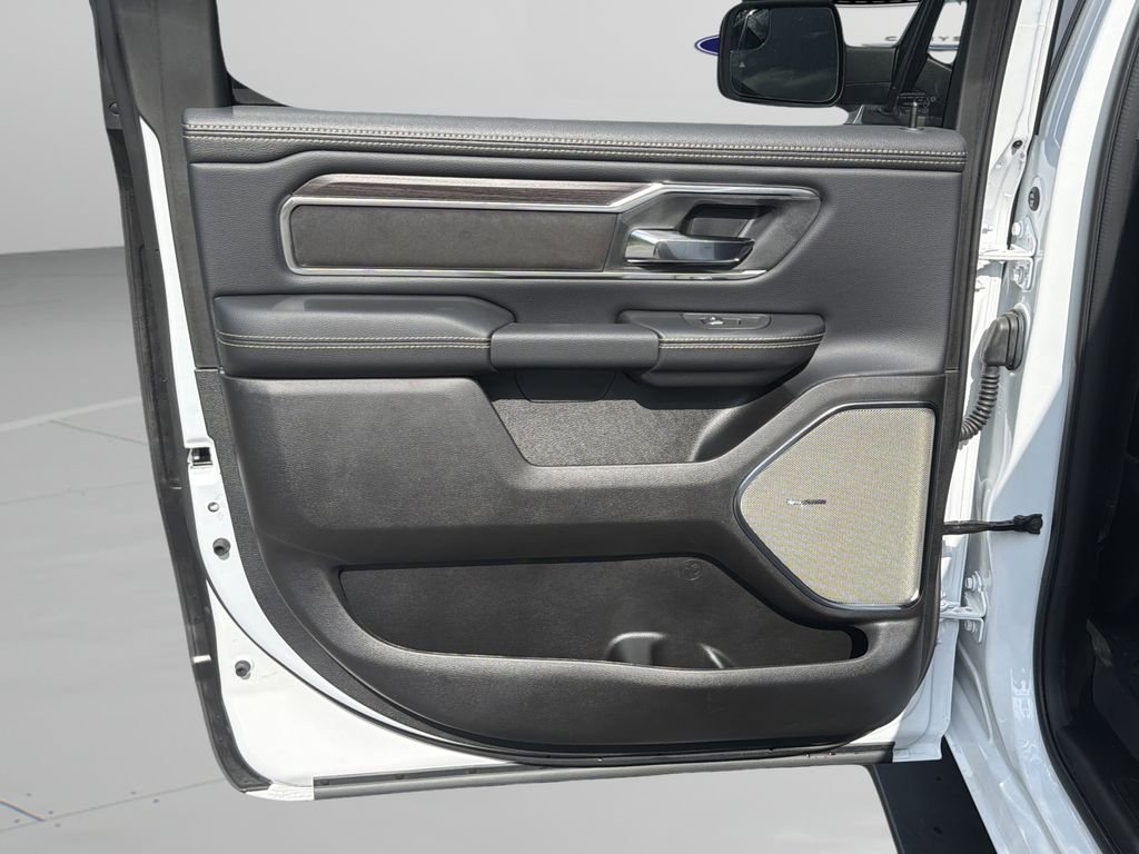 2026 RAM 1500 Laramie - Photo 14