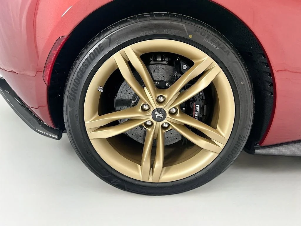 Used 2025 Rosso Fiorano Ferrari  image 29